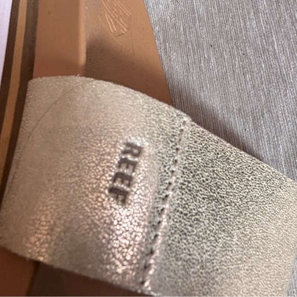 REEF Sz 10 Cushion Vista Hi Champagne Gold Double Strap Slip On Platform Sandals - Picture 9 of 12